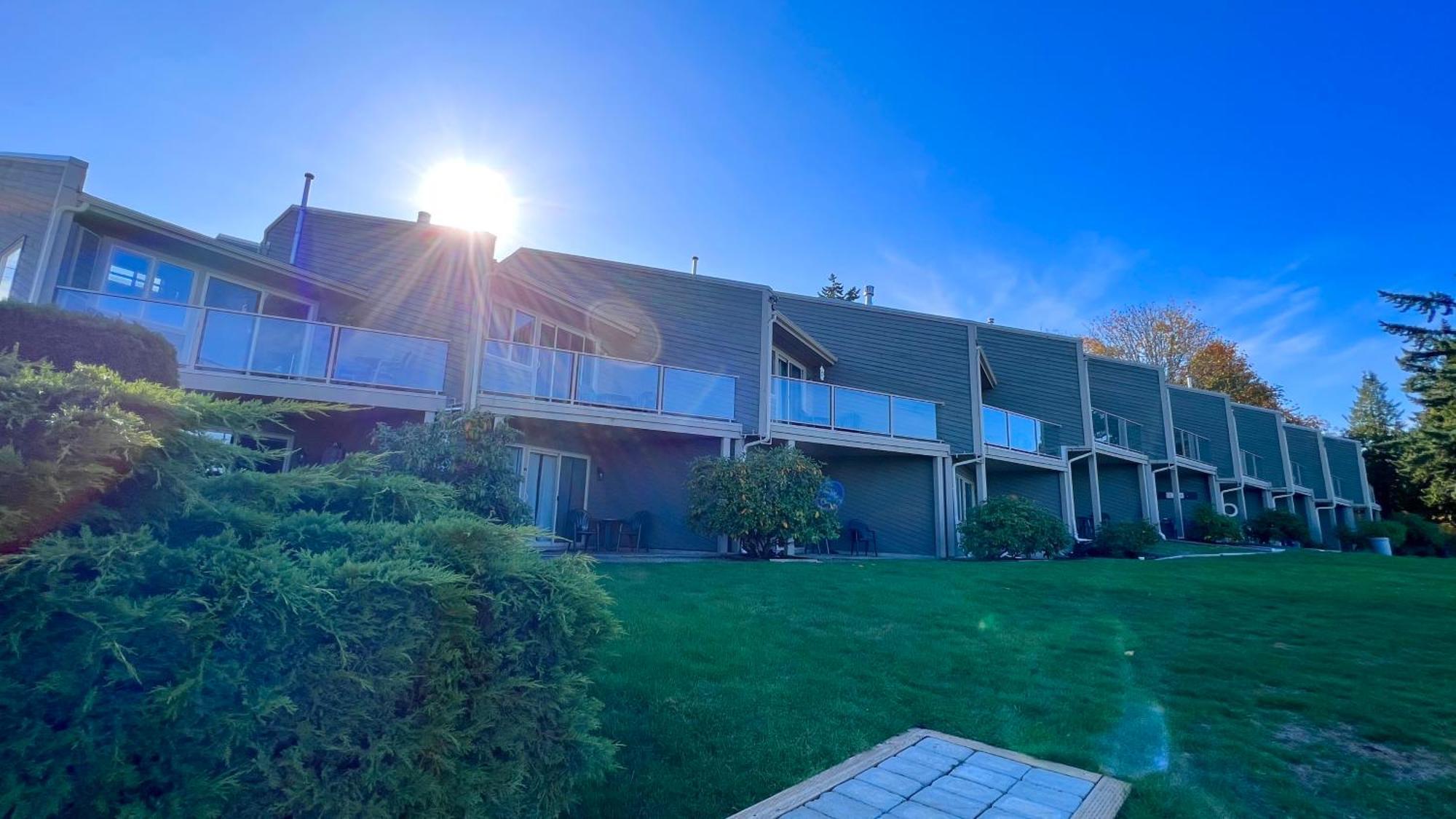 Shorewater Resort Qualicum Beach Ngoại thất bức ảnh